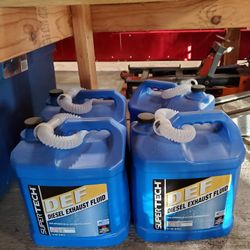 Super Tech DEF Fuild.