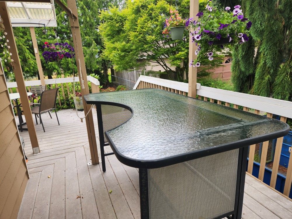Patio Bar