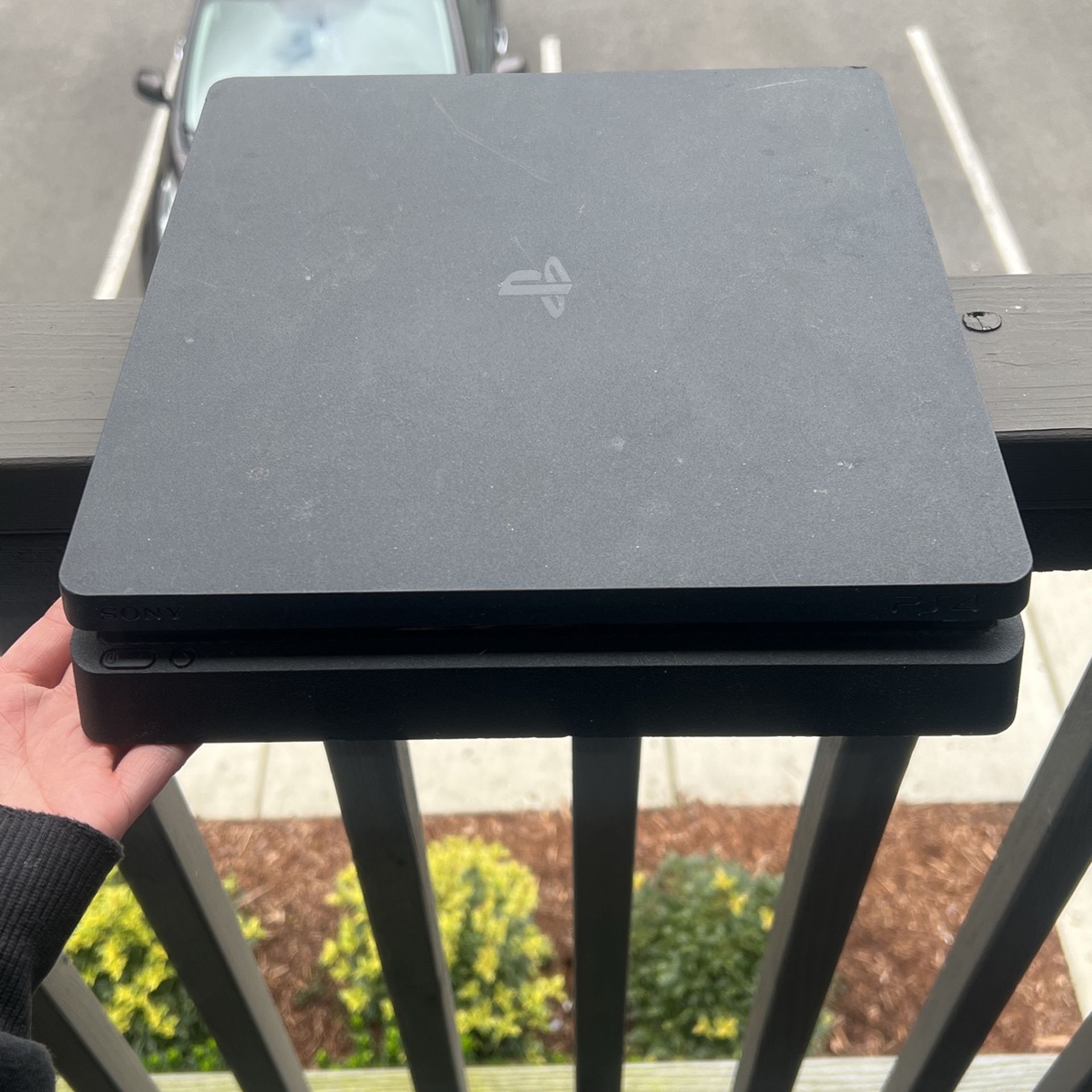 PS4