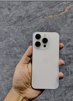 𝚒𝙿𝚑𝚘𝚗𝚎 15 Pro Max 𝚞𝚗𝚕𝚘𝚌𝚔𝚎𝚍 𝚠𝚒𝚝𝚑 𝚠𝚊𝚛𝚛𝚊𝚗𝚝𝚢