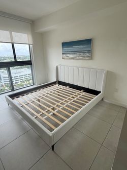 Brand new king bed frame / Delivery available