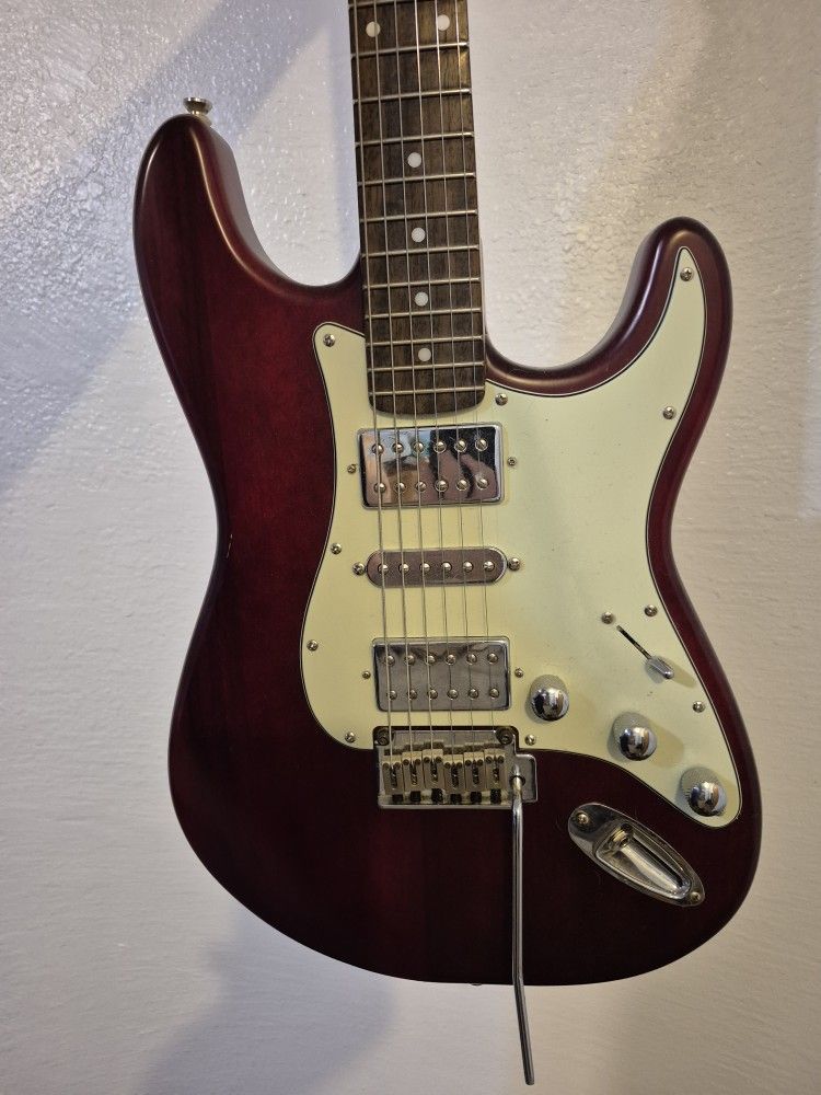 Squier Standard