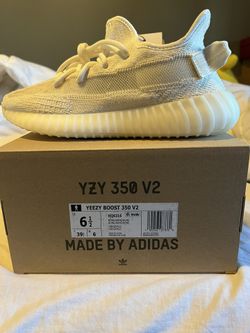 Yeezy 350 V2 Bone