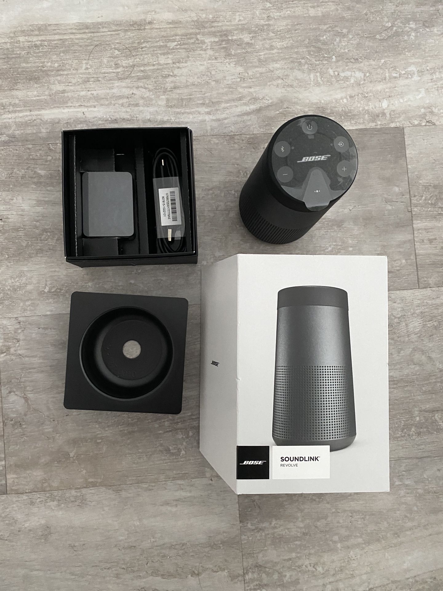 BOSE Soundlink Revolve Speaker black (just open box)