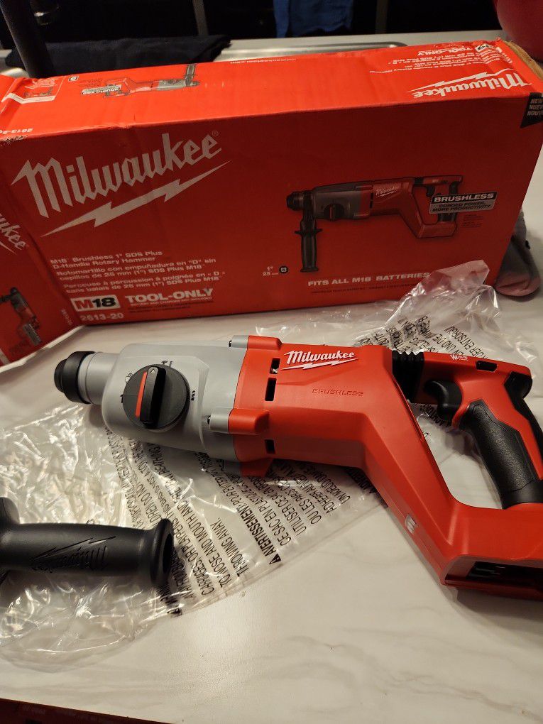 Milwaukee M18 Cordless Rotary Hammer Nuevo 
