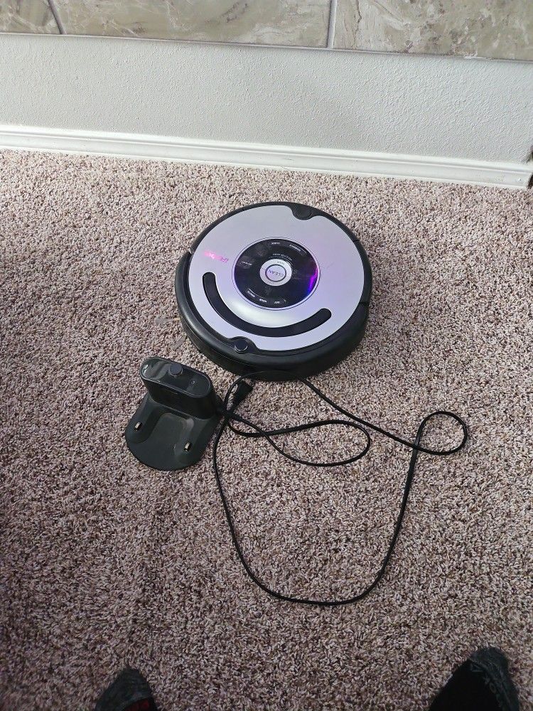 Roomba With Dock, Needs New Battery