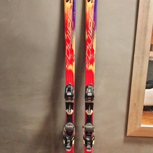 Salomon Equipe 9100 9E 2S 203 cm. Cross Country Skis, Marker's