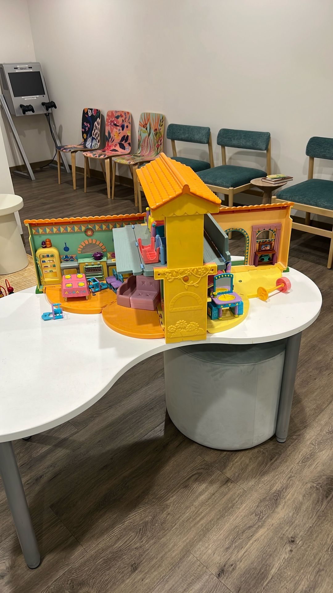 ‘Dora the Explorer’ Doll House
