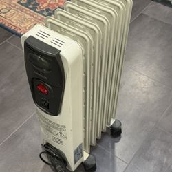 Kenwood EW0507K SAFEHEAT Oil Filled Electric Heater