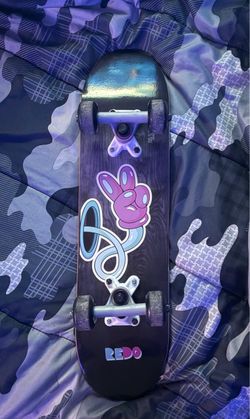 REDO locker skateboard
