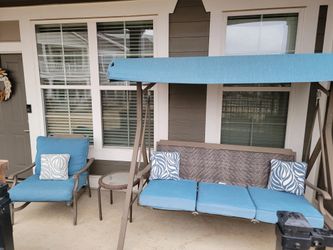 Ashley Swing With Chair And Side Table