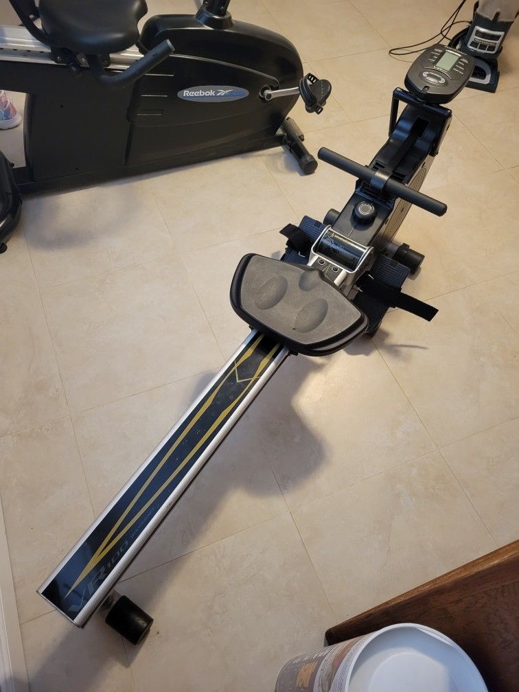 BodyCraft Rowing Machine Foldable