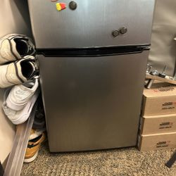 Whirlpool Mini Fridge