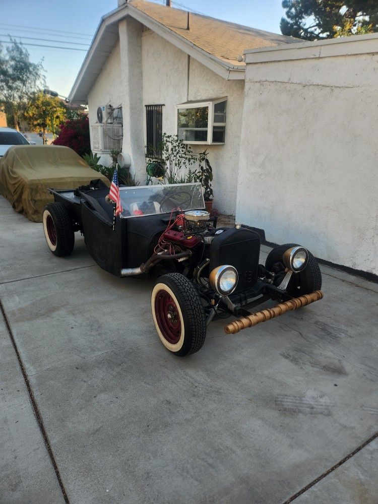 Rat Rod Bomb Classic Hot Rod