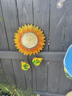 MOVING SALE! 4 Colorful Metal Garden Flower Stakes – $25