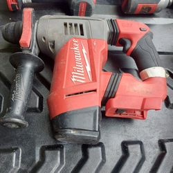 Milwaukee  Roto Hammer 