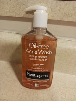 Oil-free Acne Wash.     Pink grapefruit