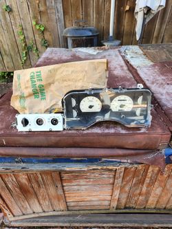 FORD MUSTANG FOXBODYS  5.0  86 to 93 DASH CLUSTER WHT FACE