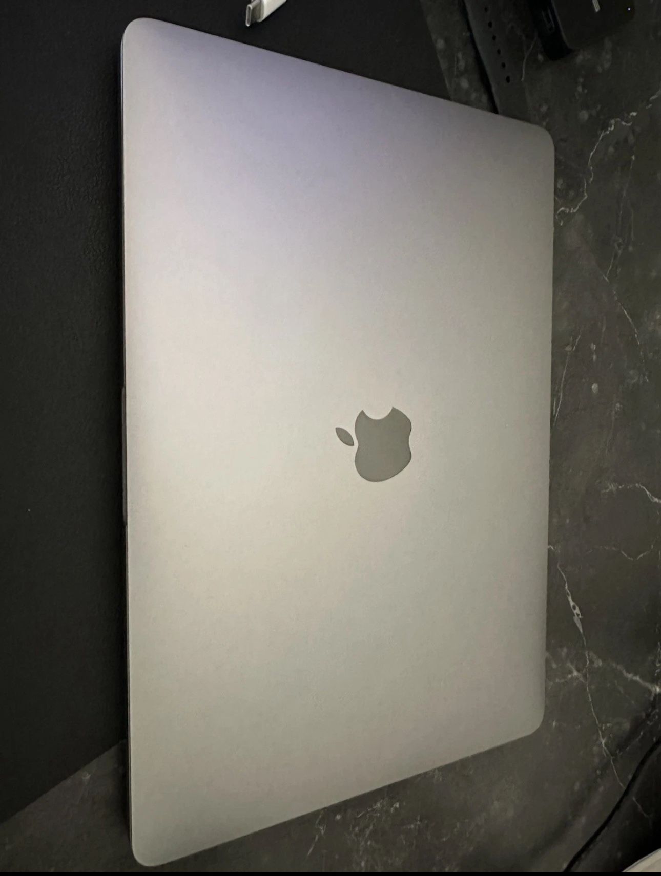 Apple MacBook Pro 13 in 2020 Silver/Apple M1 3.2 GHz, 512 GB