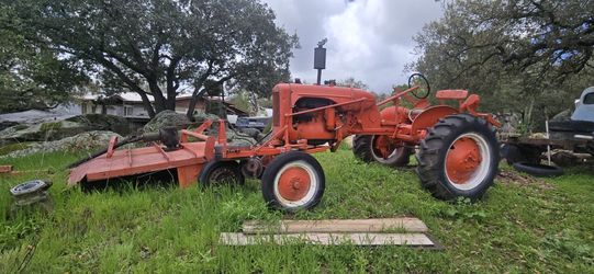 Allis-Chalmers B tractor,