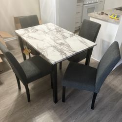 $279 5pk Dinette Set Brand New!!