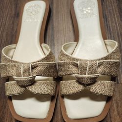 Womens Sz 8M Vince Camuto Flat Slide On Sandals, Tan w Burlap Style Straps, EUC w no flaws found. Perfect for The Season