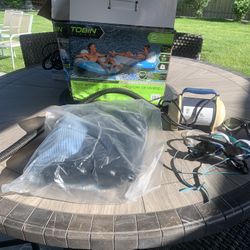 New Heavy Pool Float, Air Compressor , And 5 Pairs Of Speedo goggles 