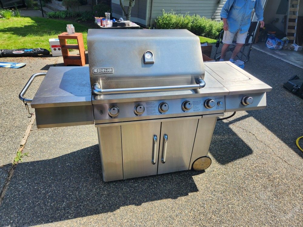 JennAir BBQ for Sale in Mukilteo, WA OfferUp