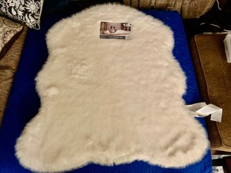 Faux Fur Pet Mat White
