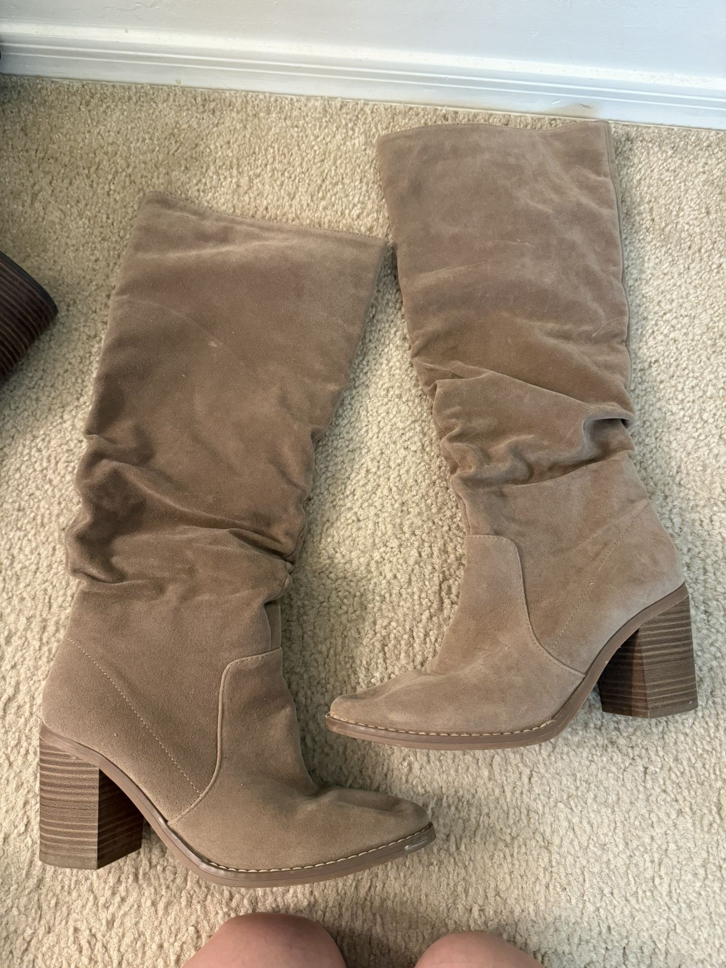 Super Cute Light Brown Boots