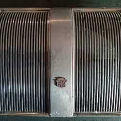 Cadillac back seat Emblem in Good condition!