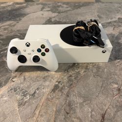 Xbox Series S 512GB With Controller And cables