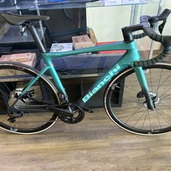 Bianchi SPECIALISSIMA 52 Cm Road Bike NEW