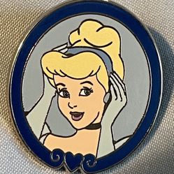 Disney WDW Cinderella Princess Portraits Pin Cast Lanyard Series #3