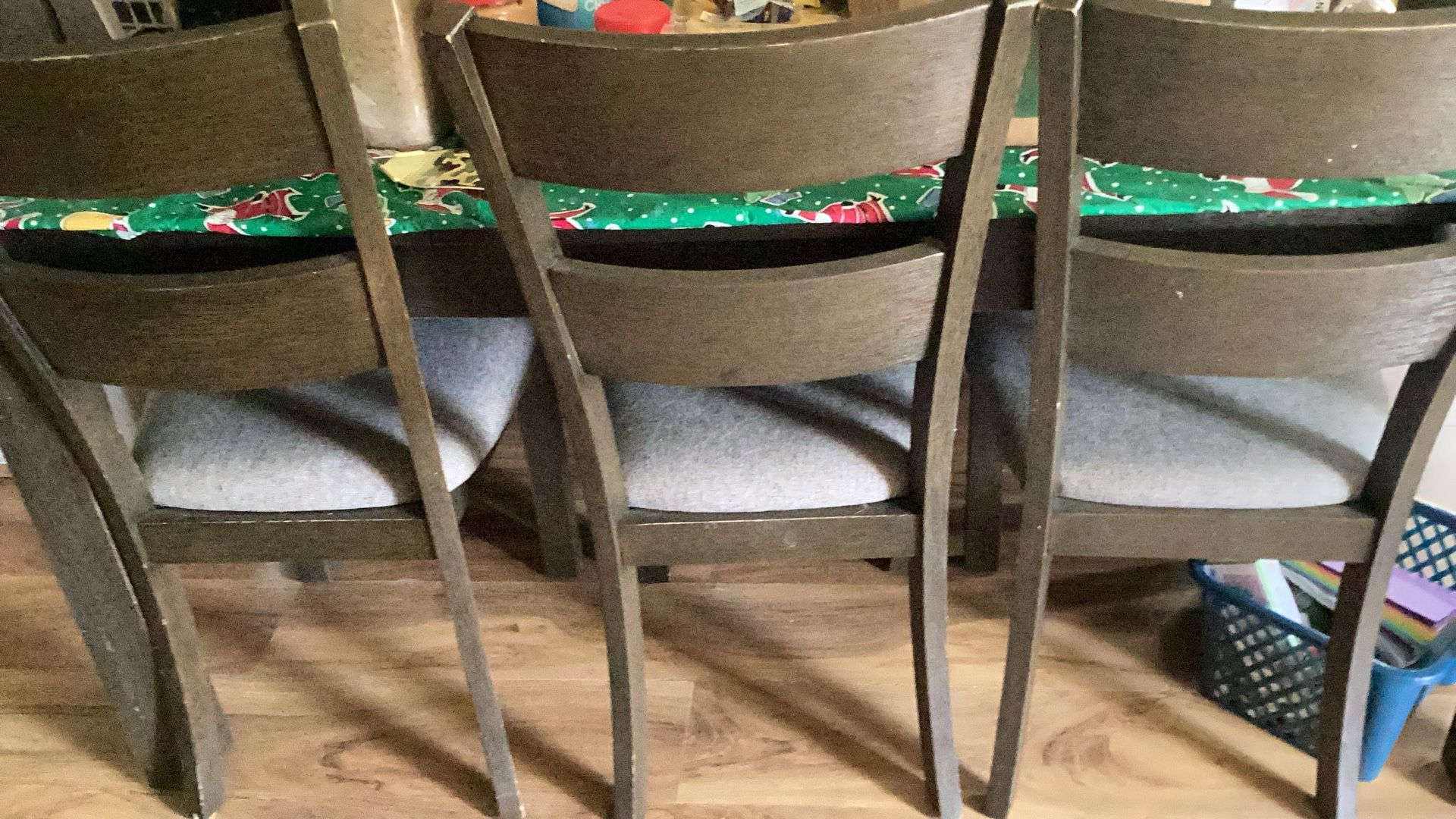 Table Serious Inquiries Only Plz