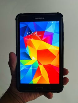 SAMSUNG TAB4 TABLET W/CASE