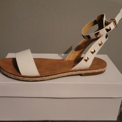 Sandal