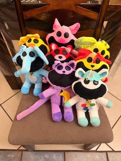 Smiling critters plushies collection , like new condition