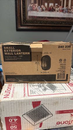 Light exterior wall lantern