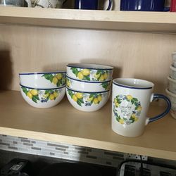 Dinnerware Set