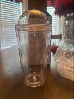16 oz. Acrylic tumbler with dome lid