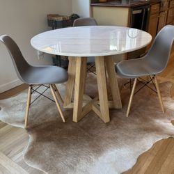 WEST ELM Marble dining table 42”