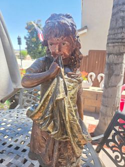 Statue