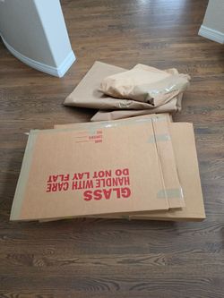 FREE - TV or Mirror Packing supplies