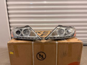 2011-2013 Kia Sorento Eagle Eyes Halo Projector Headlights Pair KA029-B0WXA