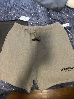 Essentials Shorts Dark Oatmeal Size:L