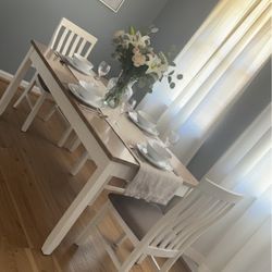 Farmhouse Dining Table 