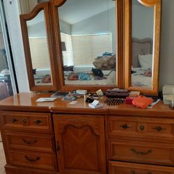 Oak Dresser With Mirror. 