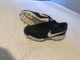 Softball cleats