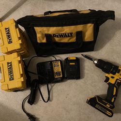 Dewalt Cordless Drill Set + Bag